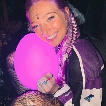 mollie96 from California,United States
